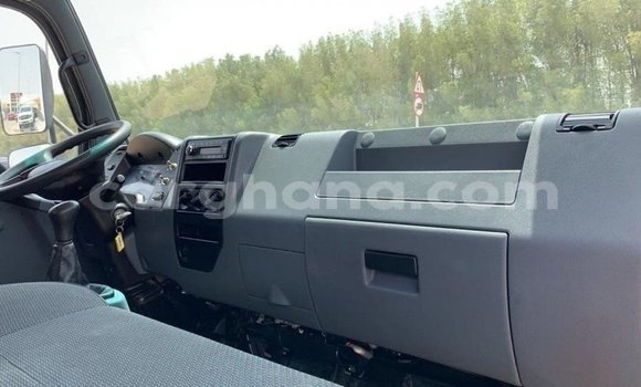 Ra Imported Mitsubishi Fuso funfun Ọkọ̀ akẹ́rù ńlá in Import - Dubai ni Ashanti Ra Imported Mitsubishi Fuso funfun Ọkọ̀ akẹ́rù ńlá in Import - Dubai ni Ashanti