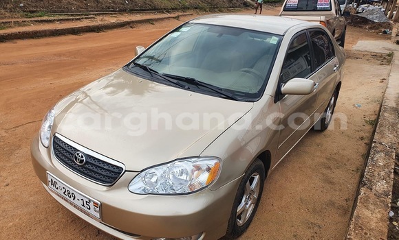 Ra Àlòkù Toyota Corolla Brown Ọkọ̀ in Accra ni Greater Accra