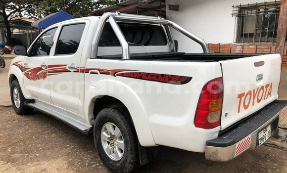 Buy Used Toyota Hilux White Car in Accra in Greater Accra