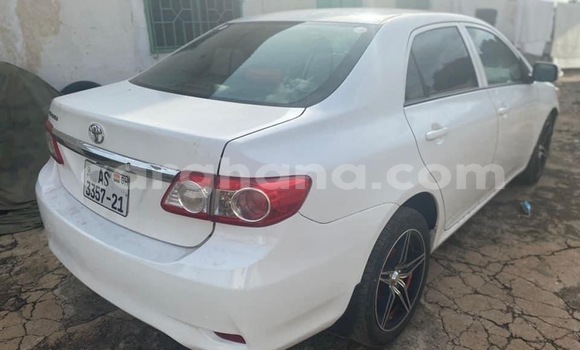 Sayi Na hannu Toyota Corolla White Mota in Accra a Greater Accra Sayi Na hannu Toyota Corolla White Mota in Accra a Greater Accra