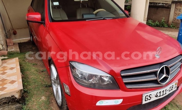 Buy Used Mercedes‒Benz 300CD Red Car in Accra in Greater Accra Buy Used Mercedes‒Benz 300CD Red Car in Accra in Greater Accra