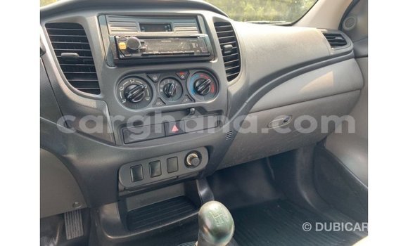Sayi Imported Mitsubishi L200 White Mota in Import - Dubai a Ashanti Sayi Imported Mitsubishi L200 White Mota in Import - Dubai a Ashanti