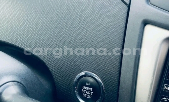 Buy Used Toyota Yaris Beige Car in Sekondi–Takoradi Metropolitan in Western Buy Used Toyota Yaris Beige Car in Sekondi–Takoradi Metropolitan in Western