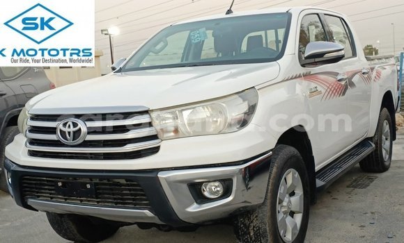 Buy Import Toyota Hilux White Car in Import - Dubai in Ashanti Buy Import Toyota Hilux White Car in Import - Dubai in Ashanti