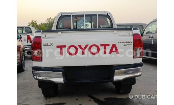 Buy Import Toyota Hilux White Car in Import - Dubai in Ashanti Buy Import Toyota Hilux White Car in Import - Dubai in Ashanti