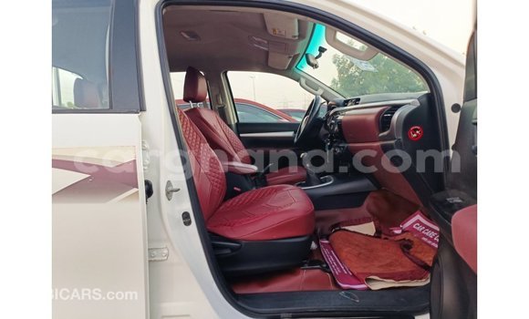 Buy Import Toyota Hilux White Car in Import - Dubai in Ashanti Buy Import Toyota Hilux White Car in Import - Dubai in Ashanti