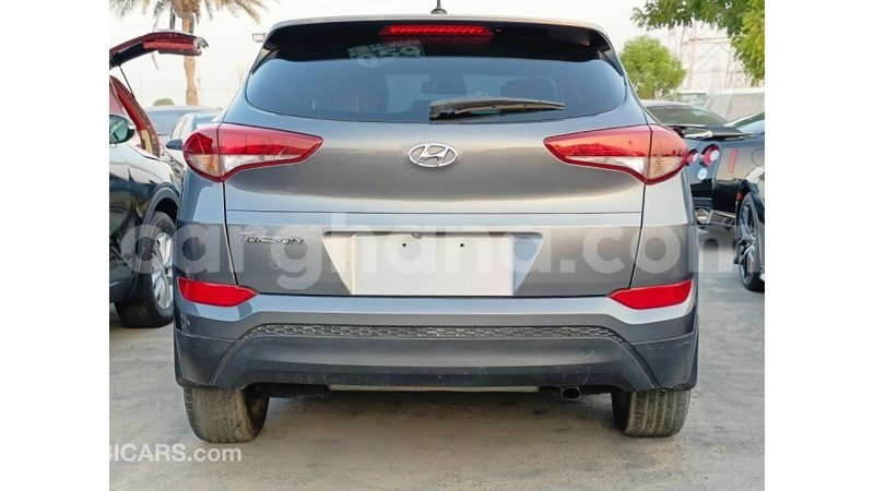 Big with watermark hyundai tucson ashanti import dubai 49466