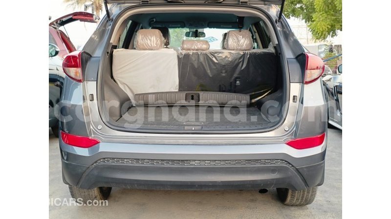 Big with watermark hyundai tucson ashanti import dubai 49466