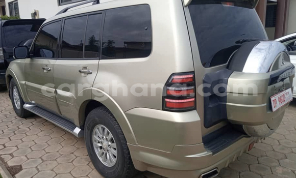 Sayi Na hannu Mitsubishi Pajero Brown Mota in Accra a Greater Accra Sayi Na hannu Mitsubishi Pajero Brown Mota in Accra a Greater Accra