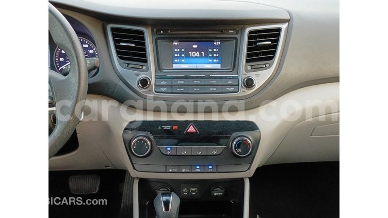 Big with watermark hyundai tucson ashanti import dubai 49481