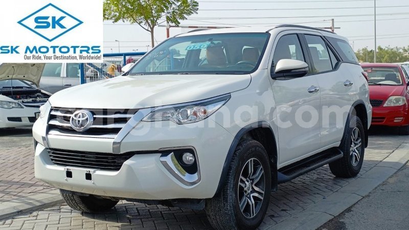 Big with watermark toyota fortuner ashanti import dubai 49482