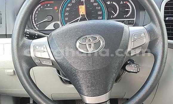 Sayi Na hannu Toyota Venza White Mota in Accra a Greater Accra Sayi Na hannu Toyota Venza White Mota in Accra a Greater Accra