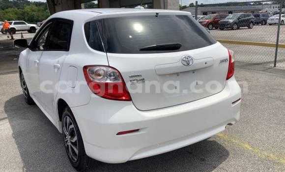Sayi Na hannu Toyota Matrix White Mota in Accra a Greater Accra Sayi Na hannu Toyota Matrix White Mota in Accra a Greater Accra