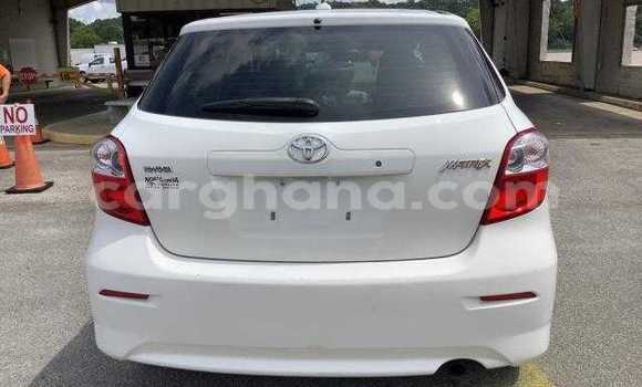 Sayi Na hannu Toyota Matrix White Mota in Accra a Greater Accra Sayi Na hannu Toyota Matrix White Mota in Accra a Greater Accra