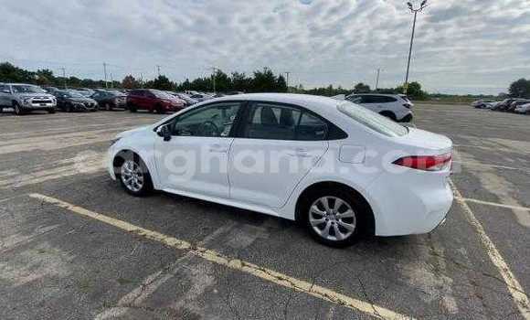 Buy Used Toyota Corolla White Car in Accra in Greater Accra Buy Used Toyota Corolla White Car in Accra in Greater Accra