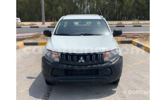Ra Imported Mitsubishi L200 funfun Ọkọ̀ in Import - Dubai ni Ashanti Ra Imported Mitsubishi L200 funfun Ọkọ̀ in Import - Dubai ni Ashanti