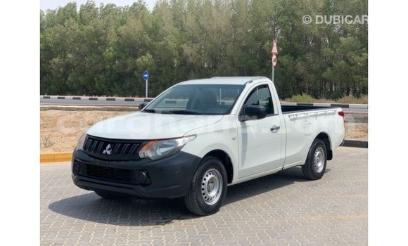 Buy Import Mitsubishi L200 White Car in Import - Dubai in Ashanti Buy Import Mitsubishi L200 White Car in Import - Dubai in Ashanti