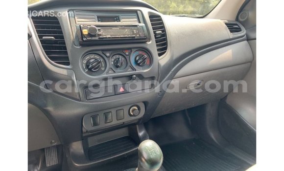 Buy Import Mitsubishi L200 White Car in Import - Dubai in Ashanti Buy Import Mitsubishi L200 White Car in Import - Dubai in Ashanti