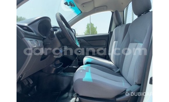 Buy Import Mitsubishi L200 White Car in Import - Dubai in Ashanti Buy Import Mitsubishi L200 White Car in Import - Dubai in Ashanti