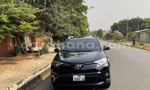 Ra Àlòkù Toyota RAV4 Miiran Ọkọ̀ in Accra ni Greater Accra Ra Àlòkù Toyota RAV4 Miiran Ọkọ̀ in Accra ni Greater Accra