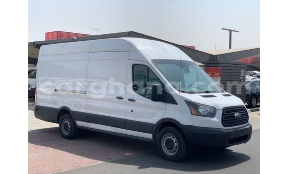 Ra Imported Ford Club Wagon funfun Ọkọ̀ in Import - Dubai ni Ashanti Ra Imported Ford Club Wagon funfun Ọkọ̀ in Import - Dubai ni Ashanti