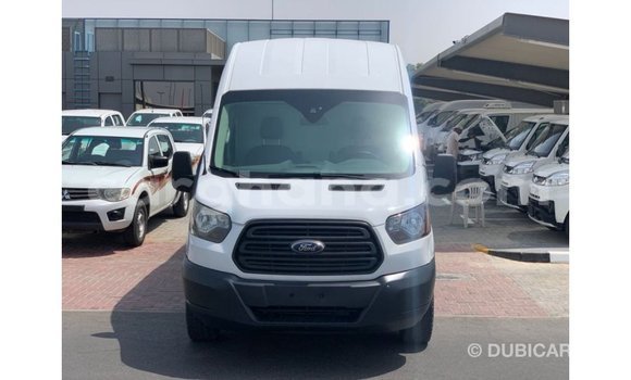 Ra Imported Ford Club Wagon funfun Ọkọ̀ in Import - Dubai ni Ashanti Ra Imported Ford Club Wagon funfun Ọkọ̀ in Import - Dubai ni Ashanti