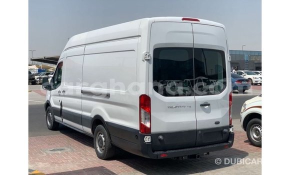 Ra Imported Ford Club Wagon funfun Ọkọ̀ in Import - Dubai ni Ashanti Ra Imported Ford Club Wagon funfun Ọkọ̀ in Import - Dubai ni Ashanti