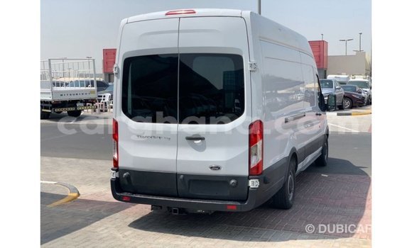 Ra Imported Ford Club Wagon funfun Ọkọ̀ in Import - Dubai ni Ashanti Ra Imported Ford Club Wagon funfun Ọkọ̀ in Import - Dubai ni Ashanti