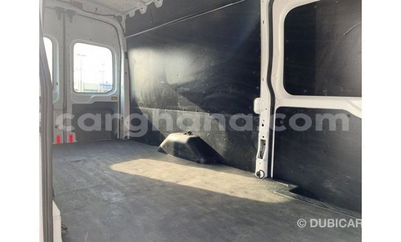 Ra Imported Ford Club Wagon funfun Ọkọ̀ in Import - Dubai ni Ashanti Ra Imported Ford Club Wagon funfun Ọkọ̀ in Import - Dubai ni Ashanti