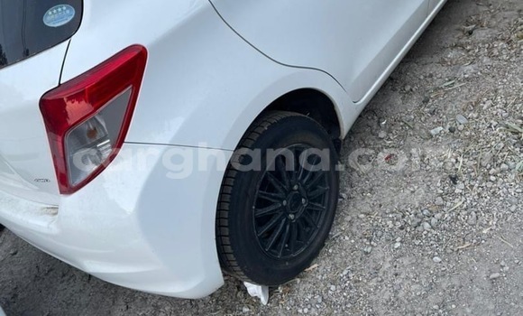 Sayi Na hannu Toyota Vitz Sauran Mota in Accra a Greater Accra