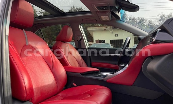 Sayi Na hannu Toyota Camry Azurfa Mota in Accra a Greater Accra Sayi Na hannu Toyota Camry Azurfa Mota in Accra a Greater Accra