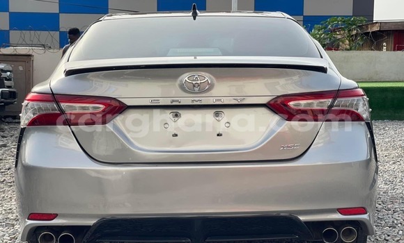 Sayi Na hannu Toyota Camry Azurfa Mota in Accra a Greater Accra Sayi Na hannu Toyota Camry Azurfa Mota in Accra a Greater Accra