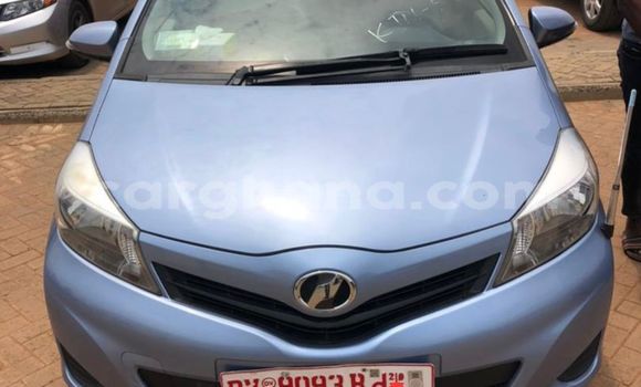 Ra Àlòkù Toyota Vitz Alawọ ewe Ọkọ̀ in Accra ni Greater Accra