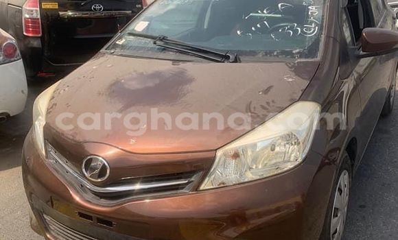 Ra Àlòkù Toyota Vitz Brown Ọkọ̀ in Accra ni Greater Accra Ra Àlòkù Toyota Vitz Brown Ọkọ̀ in Accra ni Greater Accra