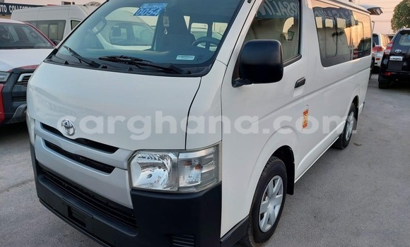 Buy Used Toyota Hiace White Car in Accra in Greater Accra