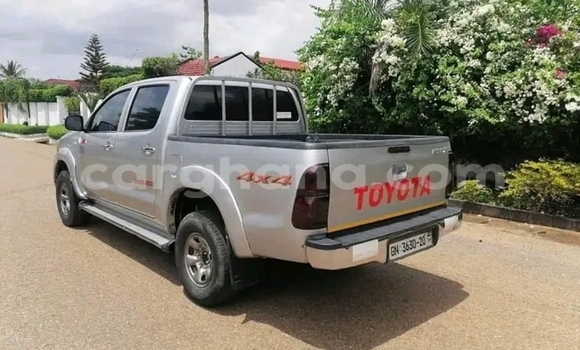 Sayi Na hannu Toyota Hilux Sauran Mota in Accra a Greater Accra