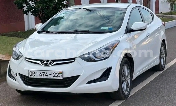 Buy Used Hyundai Elantra White Car in Accra in Greater Accra Buy Used Hyundai Elantra White Car in Accra in Greater Accra