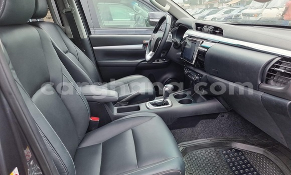 Buy Used Toyota Hilux Black Car in Accra in Greater Accra Buy Used Toyota Hilux Black Car in Accra in Greater Accra