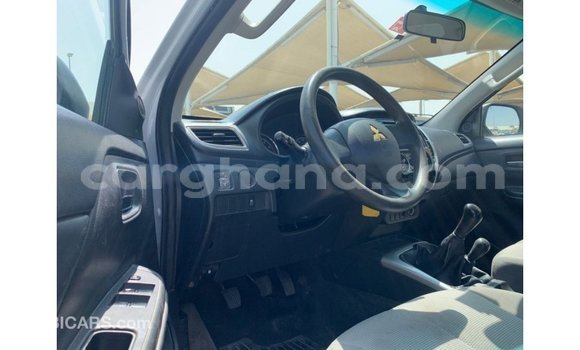 Sayi Imported Mitsubishi L200 White Mota in Import - Dubai a Ashanti Sayi Imported Mitsubishi L200 White Mota in Import - Dubai a Ashanti