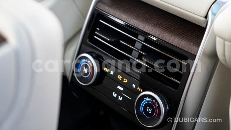 Big with watermark land rover range rover ashanti import dubai 49602