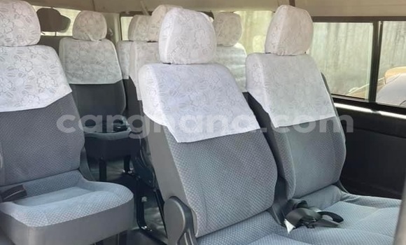 Sayi Na hannu Toyota Hiace White Mota in Accra a Greater Accra Sayi Na hannu Toyota Hiace White Mota in Accra a Greater Accra