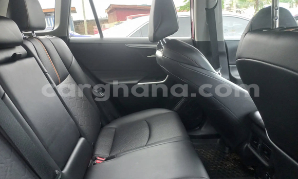 Sayi Na hannu Toyota RAV4 Red Mota in Accra a Greater Accra Sayi Na hannu Toyota RAV4 Red Mota in Accra a Greater Accra