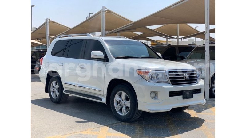 Big with watermark toyota land cruiser ashanti import dubai 49666