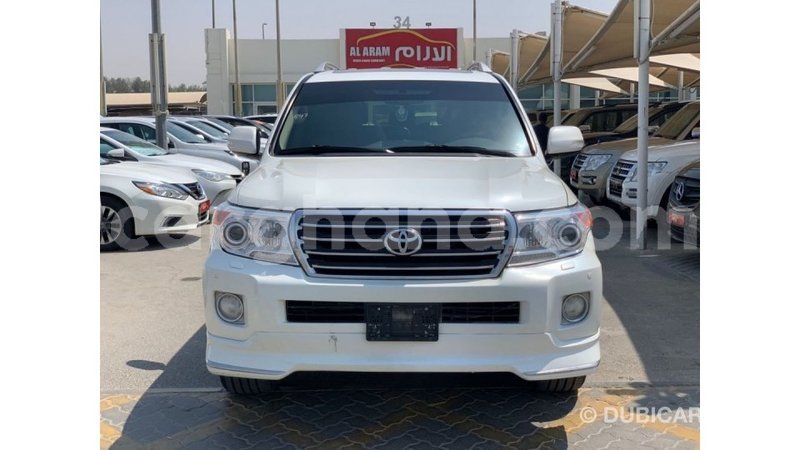 Big with watermark toyota land cruiser ashanti import dubai 49666