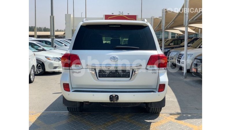 Big with watermark toyota land cruiser ashanti import dubai 49666