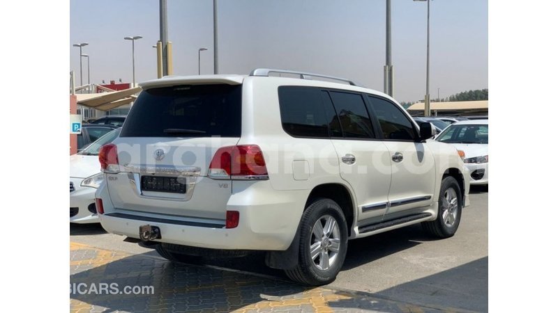 Big with watermark toyota land cruiser ashanti import dubai 49666