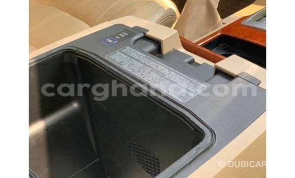 Sayi Imported Toyota Land Cruiser White Mota in Import - Dubai a Ashanti Sayi Imported Toyota Land Cruiser White Mota in Import - Dubai a Ashanti