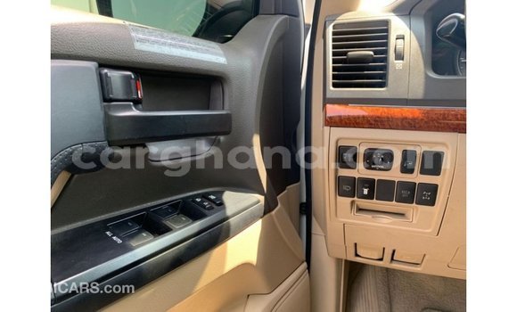 Sayi Imported Toyota Land Cruiser White Mota in Import - Dubai a Ashanti Sayi Imported Toyota Land Cruiser White Mota in Import - Dubai a Ashanti