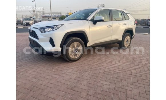 Buy Import Toyota 4Runner White Car in Import - Dubai in Ashanti Buy Import Toyota 4Runner White Car in Import - Dubai in Ashanti