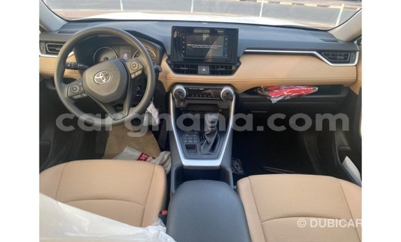 Buy Import Toyota 4Runner White Car in Import - Dubai in Ashanti Buy Import Toyota 4Runner White Car in Import - Dubai in Ashanti